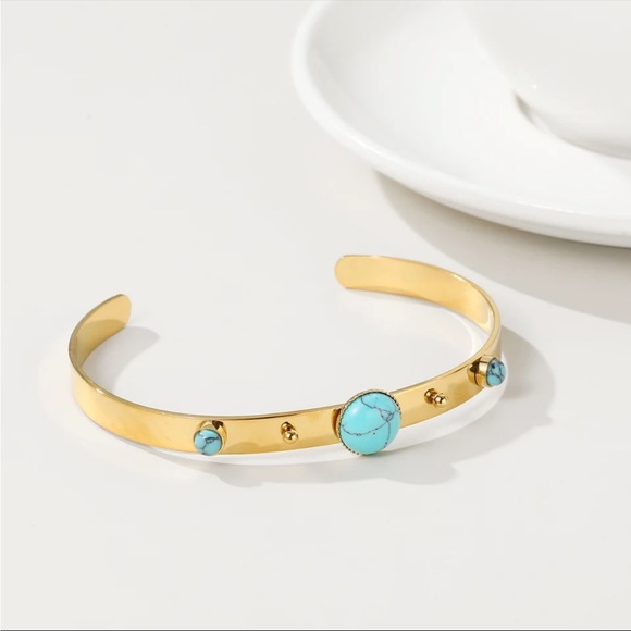 18K Gold Plated Stainless Steel Bangle - Picture 4 of 5